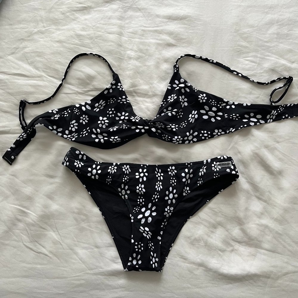 Blackbough Bikini (top + bottom) NNW